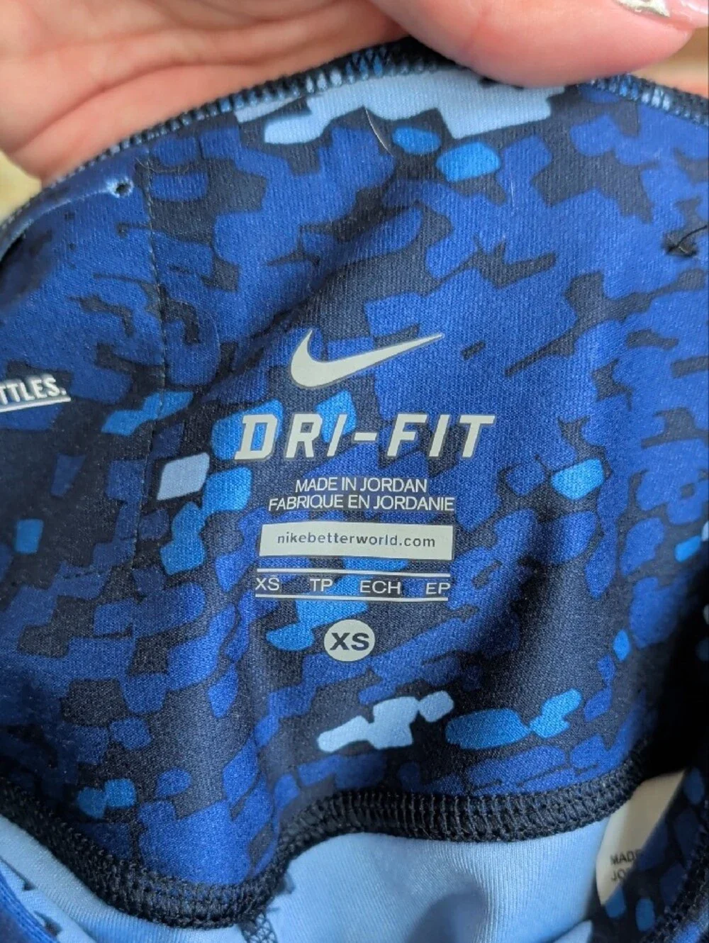 Nike Women's Blue Digital Camo Capri Leggings
